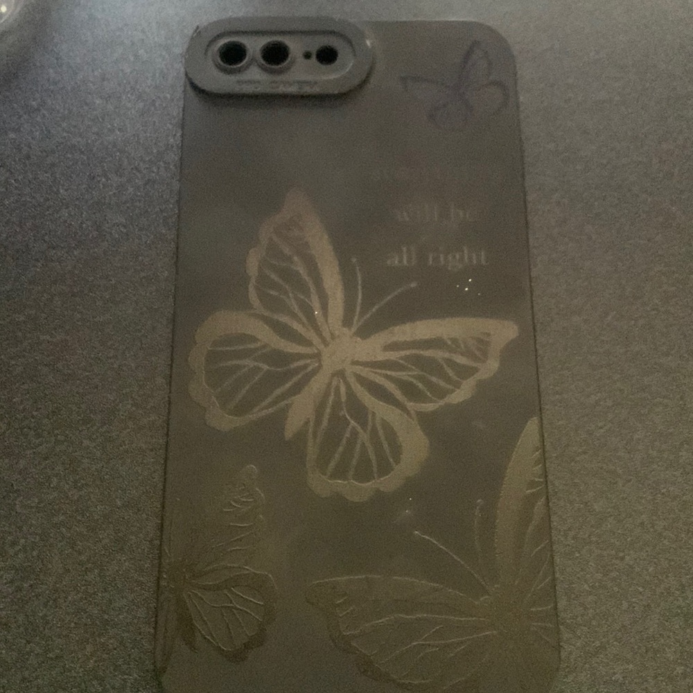 8 plus case🩷🫶🏾Ⓜ️.